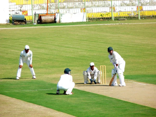 Batsman Facing Delivery — Stock Photo, Image