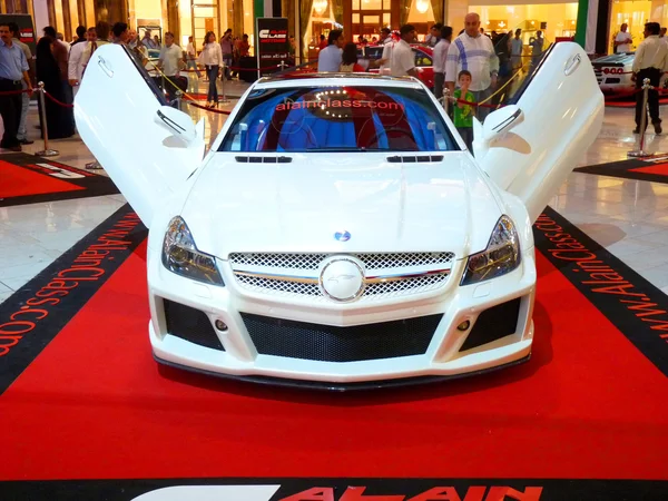 Lujo coche deportivo en exhibición — Foto de Stock