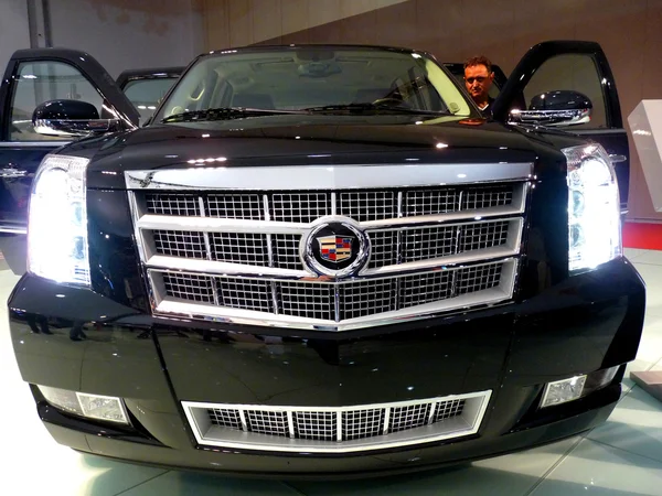 Platino di Cadillac escalade — Foto Stock