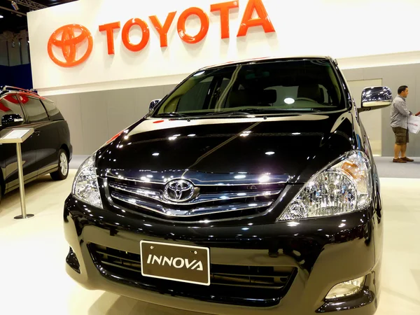 Toyota Innova — Fotografia de Stock