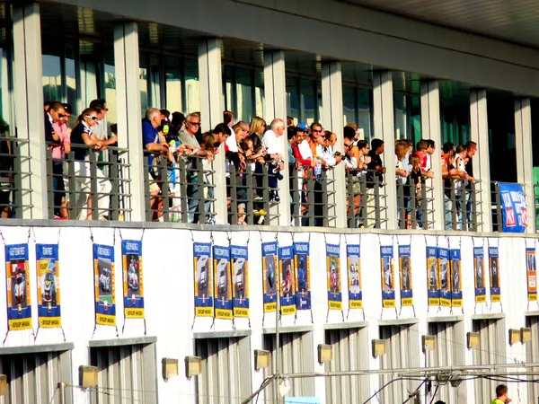 Race Fans in Padock — Stock Photo, Image