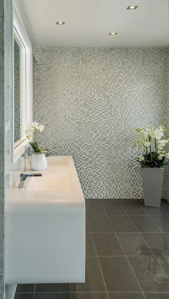 Şık modern banyo