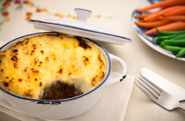 Homemade shepard pie with beef — Stockfoto