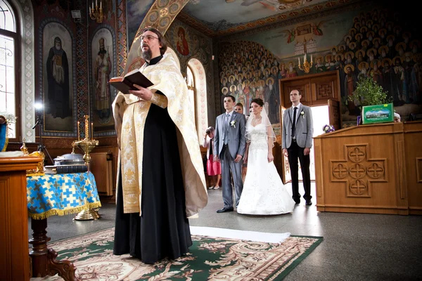 Cérémonie de mariage orthodoxe i — Photo