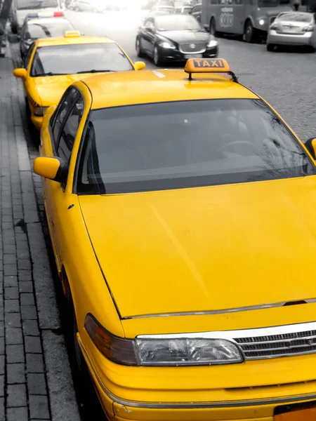Closeup Van Klassieke Gele Taxi Auto Geparkeerd Weg — Stockfoto