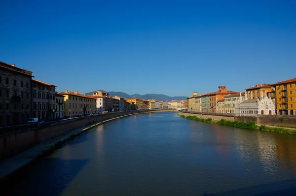 Fiume a Pisa — Foto Stock