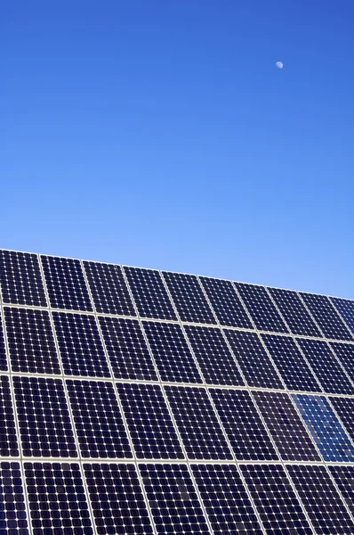 Energía solar y luna — Foto de Stock