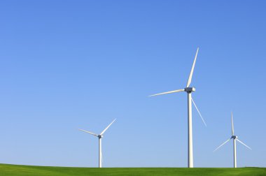 Üç yel değirmenleri