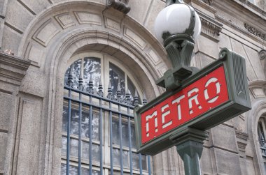 Paris'te metro