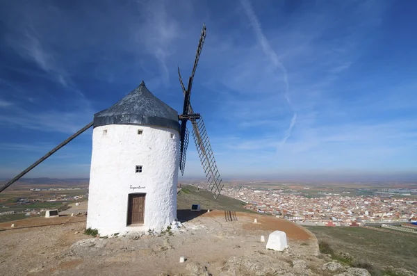 Molinos de viento tradicionales — Foto de Stock