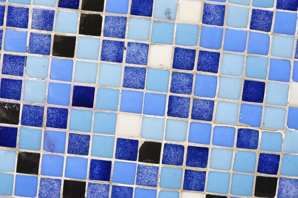 Синяя стена