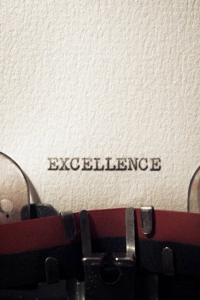 Het Woord Excellence Geschreven Met Een Typemachine — Stockfoto