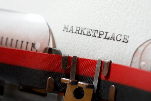 Mercado Palabras Escrito Con Una Máquina Escribir — Foto de Stock