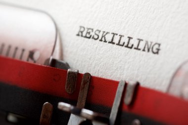 Daktiloyla yazılmış 