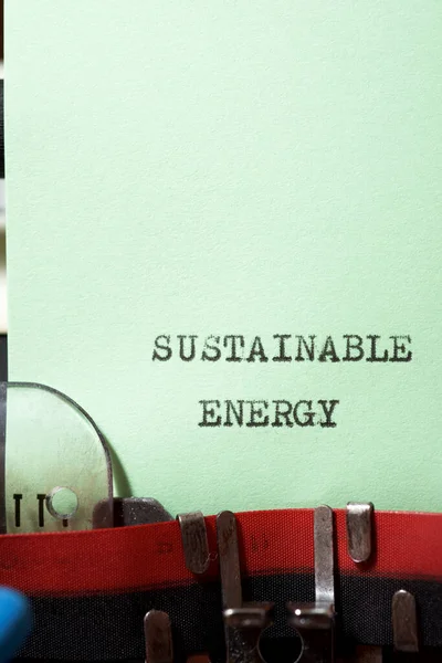Texto Energia Sustentável Escrito Com Uma Máquina Escrever — Fotografia de Stock