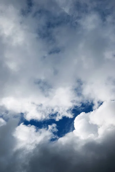 西班牙的白云和蓝天 — 图库照片