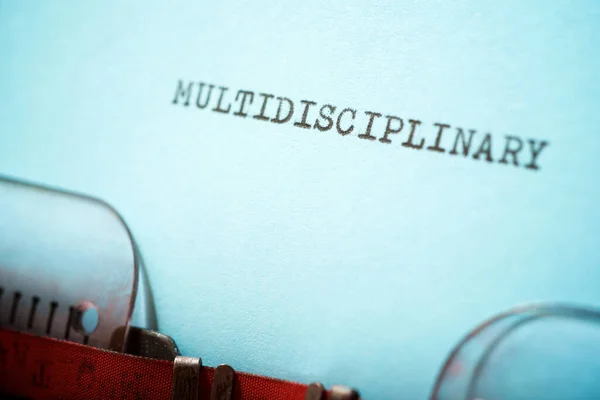 Multidisciplinair Woord Geschreven Met Een Schrijfmachine Stockafbeelding