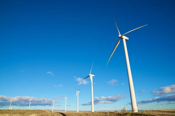 Větrné Turbíny Pro Výrobu Elektrické Energie Provincie Zaragoza Aragon Španělsku — Stock fotografie