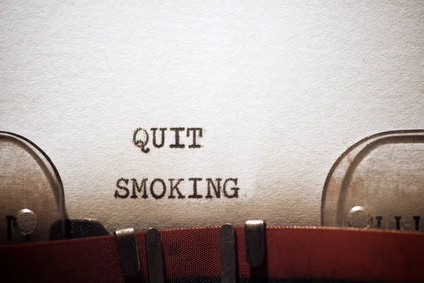 Κόψτε Κάπνισμα Φράση Γραμμένο Μια Γραφομηχανή — Φωτογραφία Αρχείου