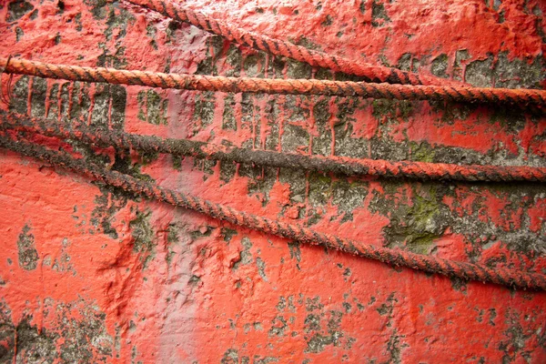 Rote Wand mit Seil — Stockfoto