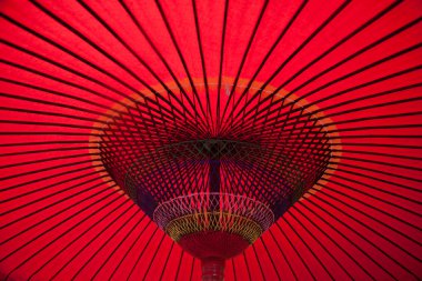 Japon Kyoto kırmızı şemsiye