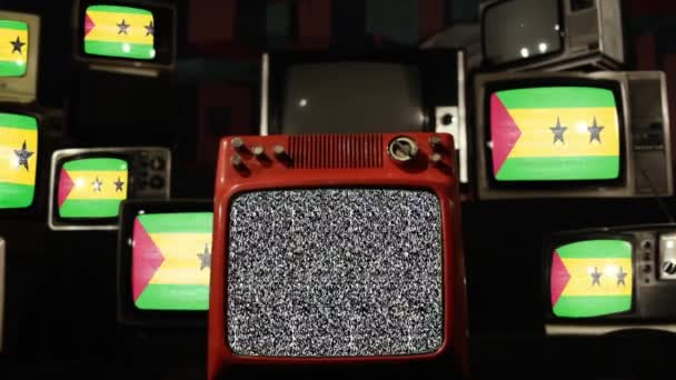 Flagga För São Tomé Och Príncipe Och Retro Televisions Zooma — Stockvideo