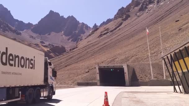 Tunel Cristo Redentor Hranici Mezi Chile Argentinou Rozlišení — Stock video