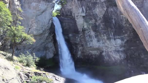 Chorrillo Del Salto Falls Poblíž Chalten Národním Parku Los Glaciares — Stock video
