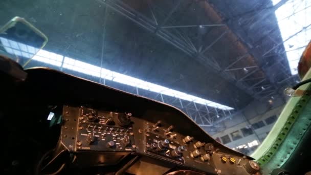 Interiör Raf Canberra Bomber Visar Side Control Panels Närbild — Stockvideo