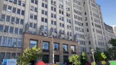 Tıp veya Tıp Fakültesi, Buenos Aires Üniversitesi (UBA), Buenos Aires, Arjantin. 4K Çözünürlüğü.