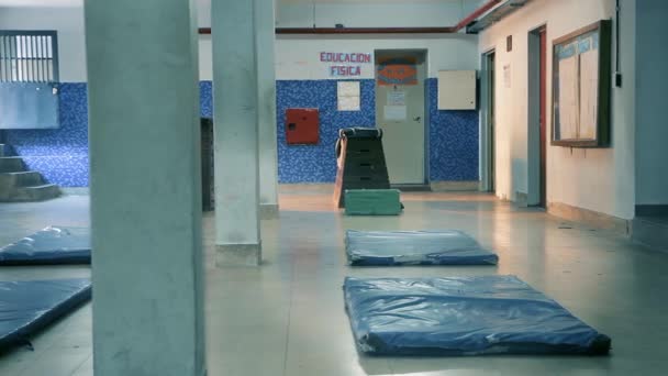 Empty Gym Room School Buenos Aires Argentina Dolly Shot Resolution — Stock videók