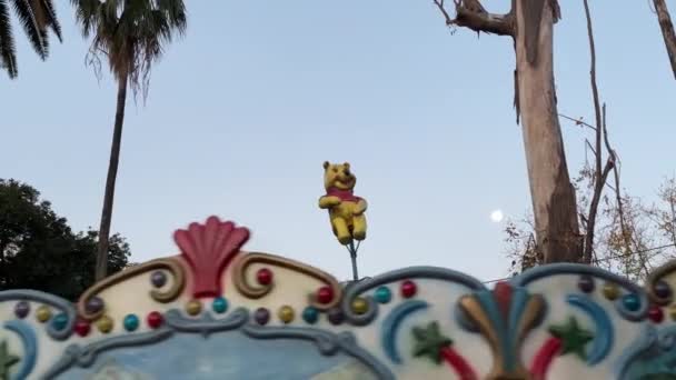 Winnie Pooh Buenos Aires Arjantin Bir Atlıkarıncanın Tepesinde Calesita Çözünürlüğü — Stok video