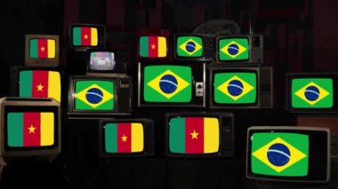 Vintage Televisions 'da Brezilya ve Kamerun Bayrakları. 4K Çözünürlüğü.