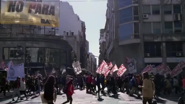 Piqueteros Пікети Або Пікетери Мітингу Протесту Центрі Буенос Айреса Аргентина — стокове відео