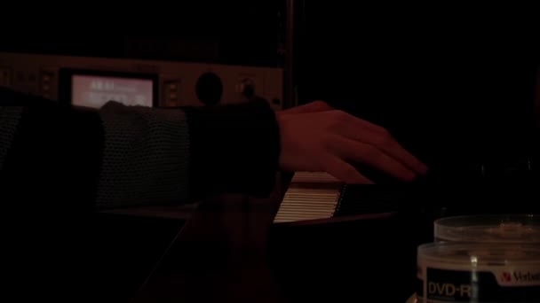 Male Hands Playing Electric Piano Close — Vídeo de stock