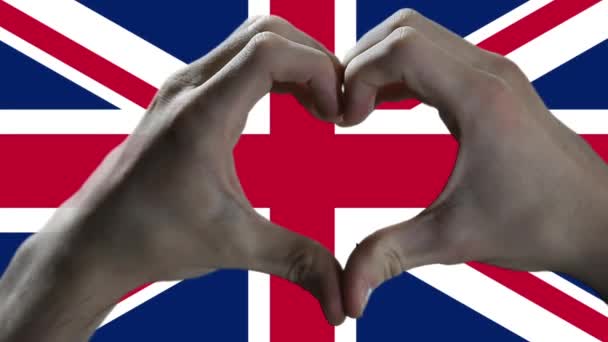 Bandeira Reino Unido Hand Heart Symbol Hands Showing Heart Shape — Vídeo de Stock