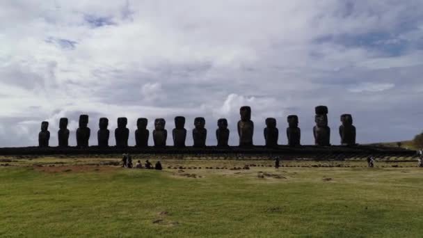 Moais Ahu Tongariki Den Största Ahu Påskön Rapa Nui — Stockvideo