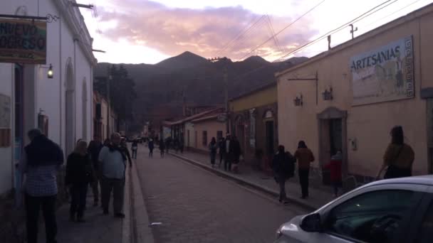 Pessoas Caminhando Uma Rua Tilcara Village Província Jujuy Norte Argentina — Vídeo de Stock