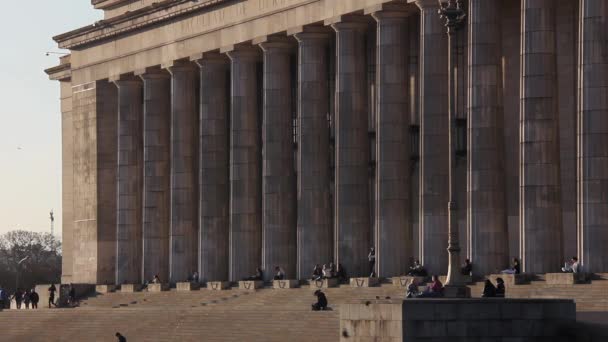 Die Hauptfassade Der Juristischen Fakultät Der Universität Von Buenos Aires — Stockvideo