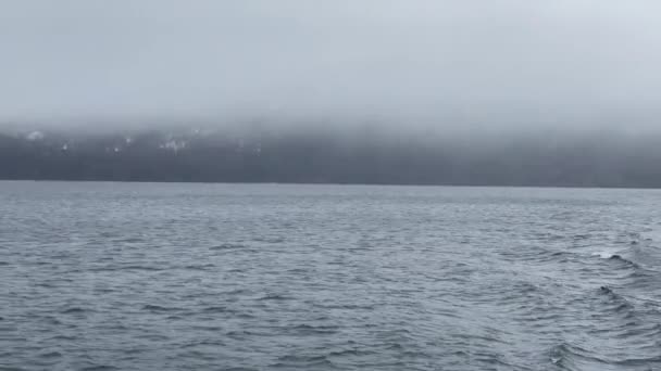 Barco Turístico Lago Lacar Cerca Aldea Quila Quina Provincia Neuquén — Vídeo de stock