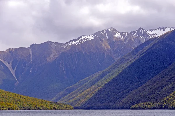 Clouds and Sun in the Mountains — Stock Photo, Image