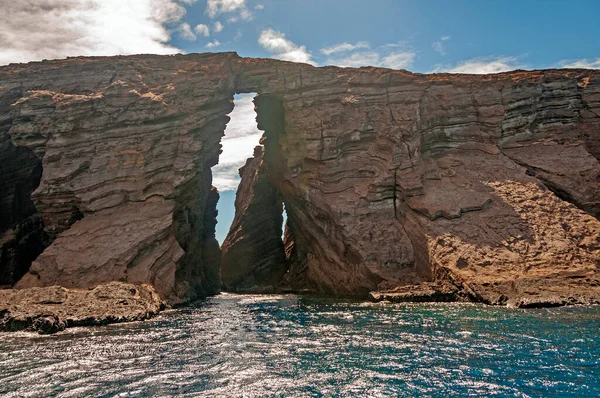 Fissure Massive Dans Une Île Volcanique Sur Île Lehua Hawaï — Photo