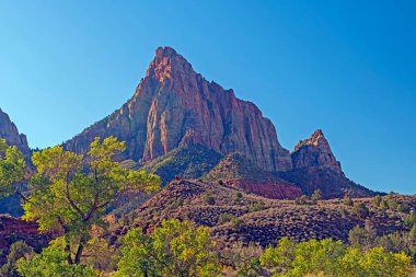 Utah 'taki Zion Ulusal Parkı' nda Sabah Gölgelerinde Kum Taşı Tepesi