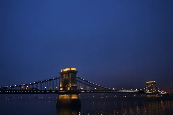 Kettenbrücke — Stockfoto