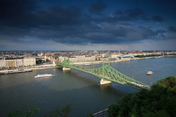 Liberty bridge — Stock Photo, Image