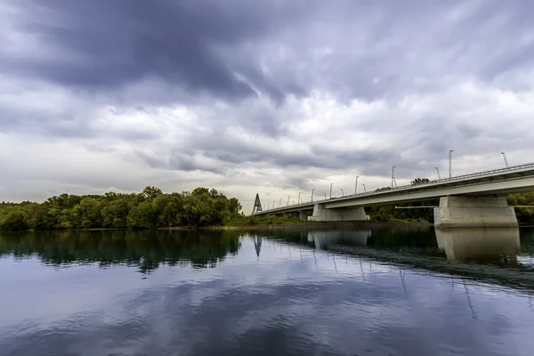 Megyeri-Brücke — Stockfoto