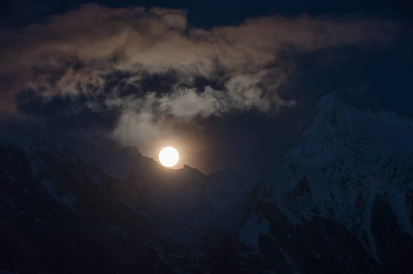 Una Vista Nocturna Los Alpes Nevados Austria — Foto de Stock