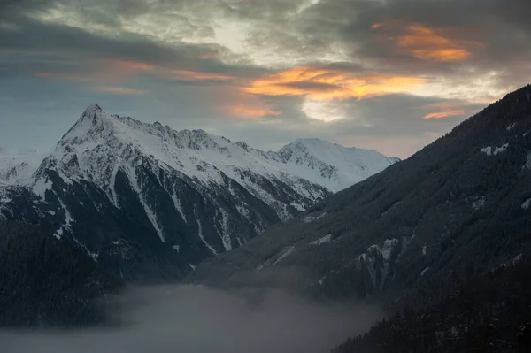 Vista Del Atardecer Los Alpes Nevados Austria —  Fotos de Stock