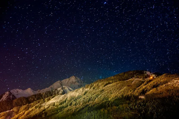 Une Vue Nocturne Des Alpes Enneigées Autriche — Photo