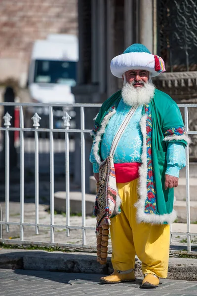 Istanbul Türkei März 2013 Menschen Gehen Durch Die Straßen Von — Stockfoto